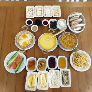 Trabzon Serpme Kahvaltı (En az 2 kişilik)